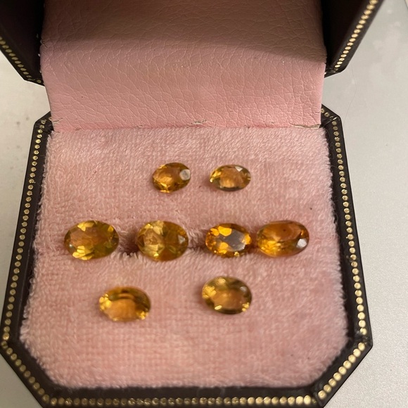 Eight Genuine Citrine Stones - Picture 1 of 7